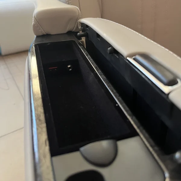 Classic Alphard Captain Seat with Original Style Controller and Custom Logo | OTW-AEF - Image 7